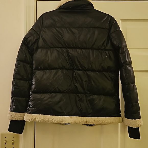 Michael MK small Faux Shearling Trim Puffer Jacket Vegan materials - Picture 10 of 11